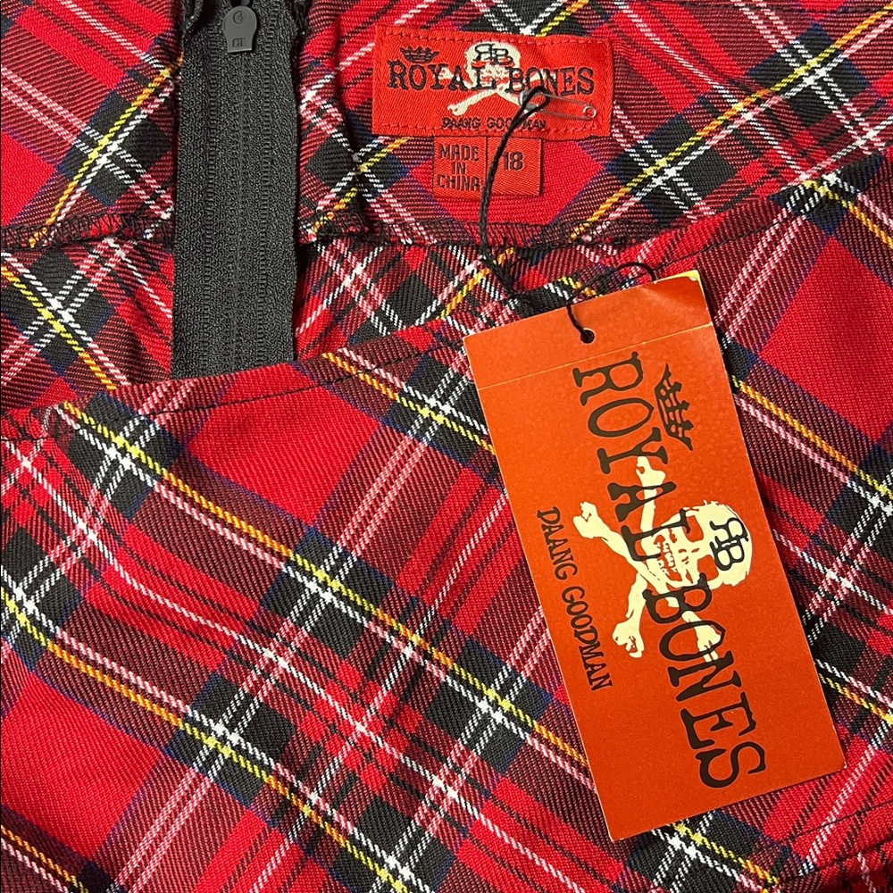 TRIPP NY ROYAL BONES TARTAN MINI TRIPP SKIRT
NEW WITH TAGS SIZE 18 - Picture 5 of 6
